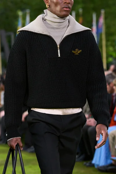Look 51